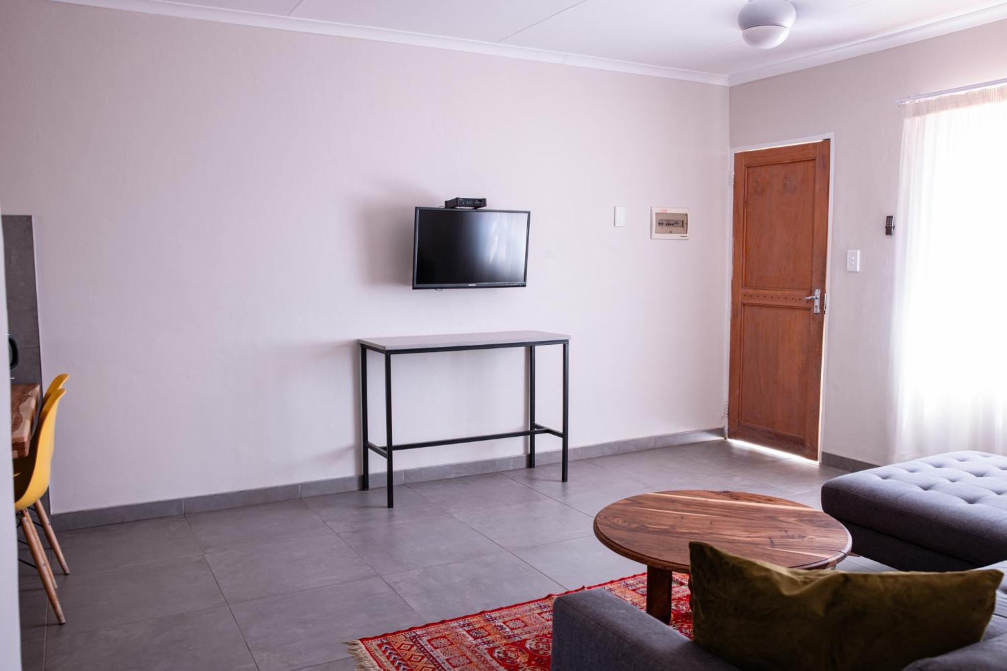 ווינדהוק Emerald Bed&Breakfast מראה חיצוני תמונה